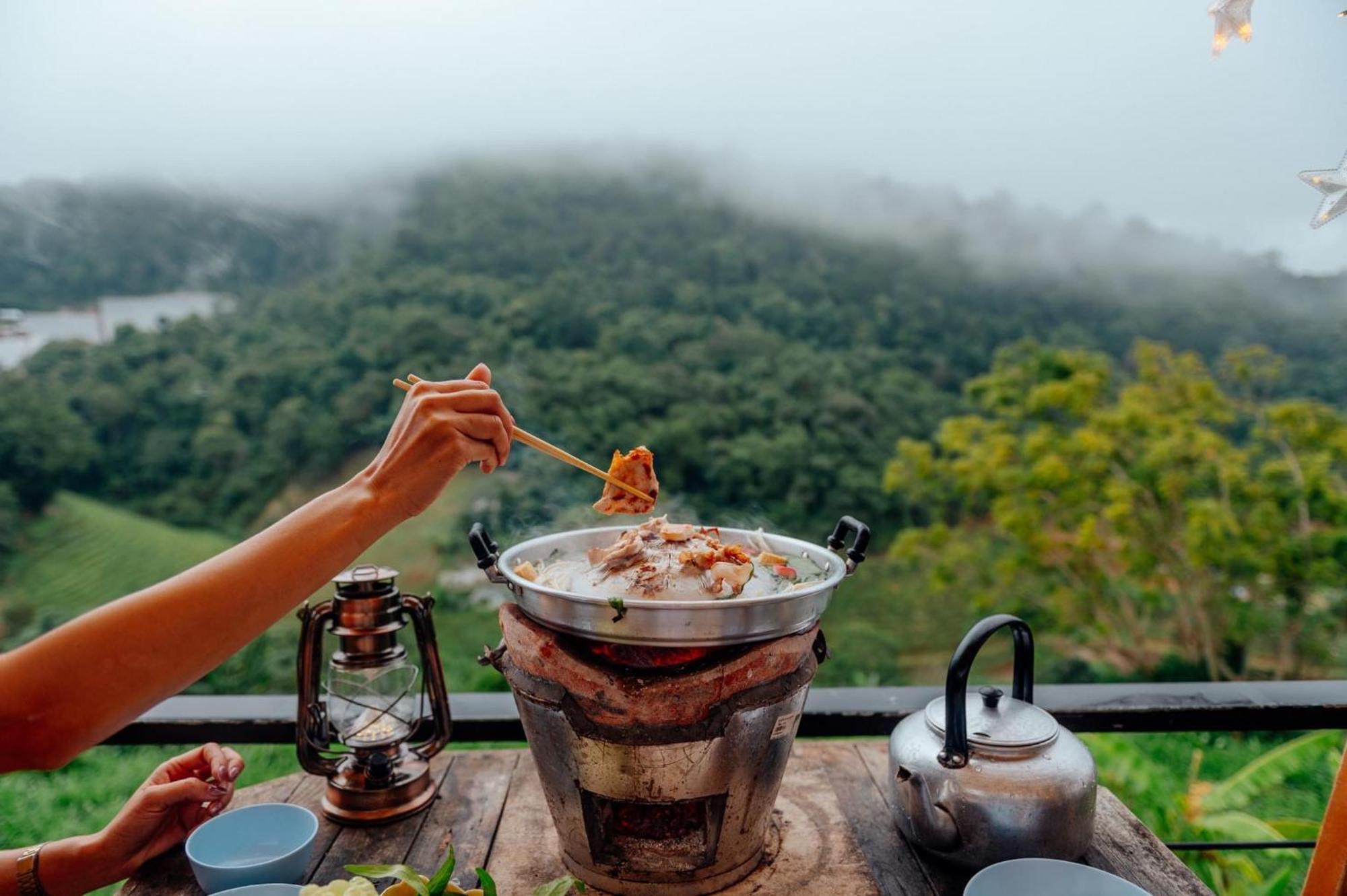 Phu Morinn Camping ม่อนแจ่ม Mon Jam Esterno foto