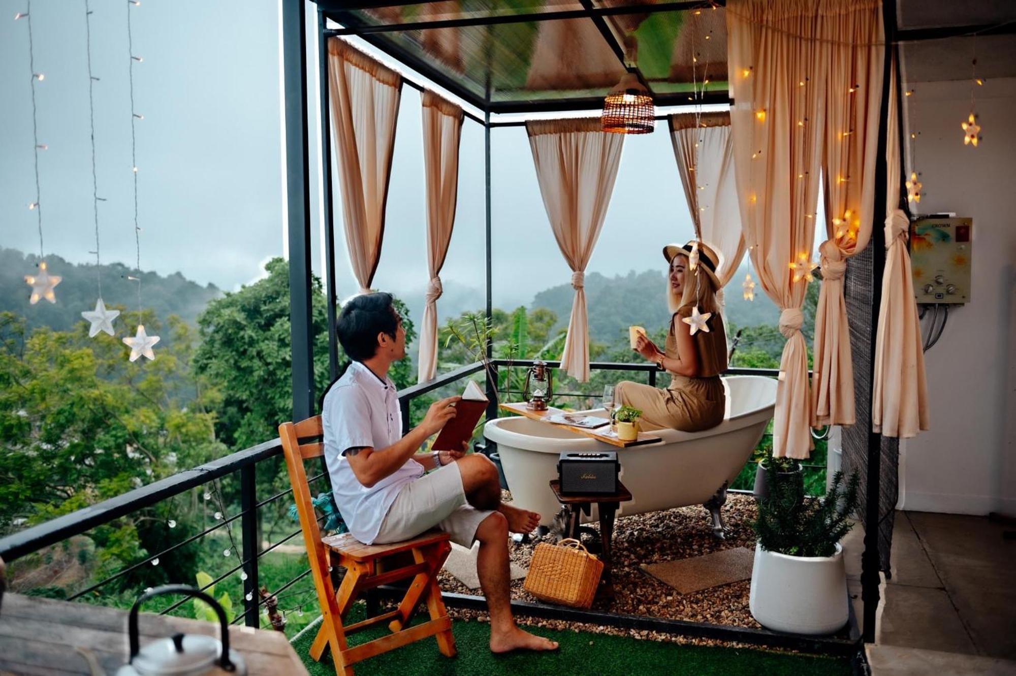 Phu Morinn Camping ม่อนแจ่ม Mon Jam Esterno foto