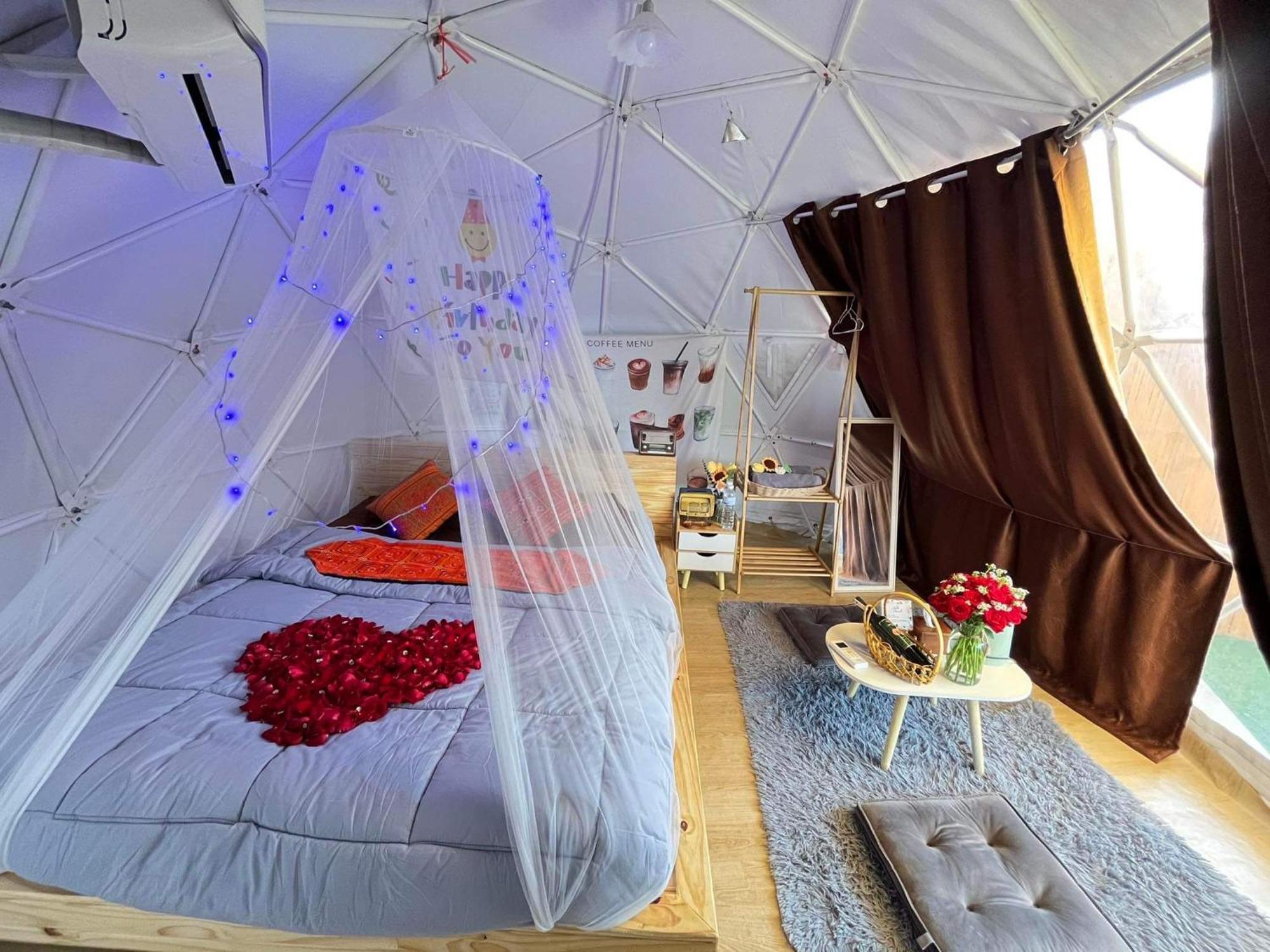 Phu Morinn Camping ม่อนแจ่ม Mon Jam Esterno foto