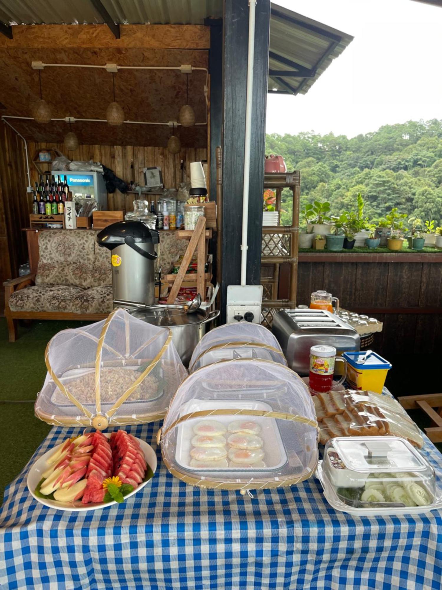 Phu Morinn Camping ม่อนแจ่ม Mon Jam Esterno foto